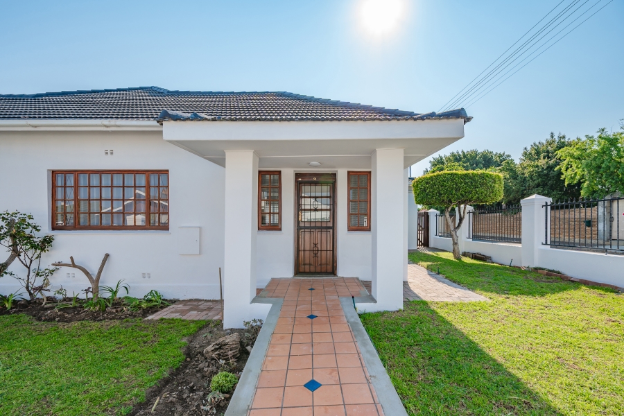 3 Bedroom Property for Sale in Lochnerhof Western Cape